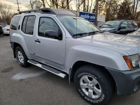 Used 2011 Nissan Xterra S w/ Protection Pkg image 2