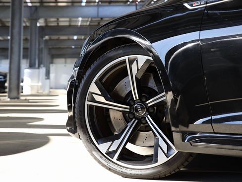 Used 2019 Audi RS 5 Sportback w/ RS Driver Assistance Package image 5