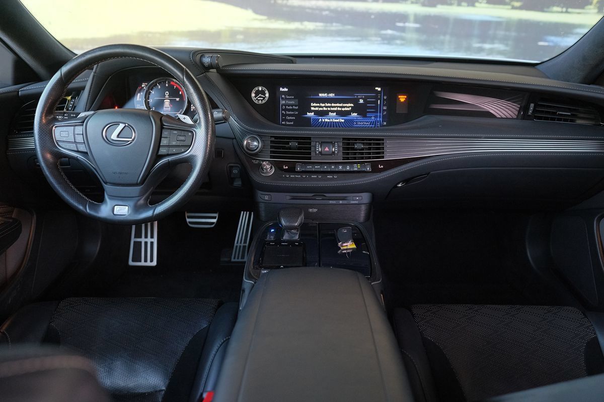 Used 2018 Lexus LS 500 F Sport w/ Performance Package RWD image 18