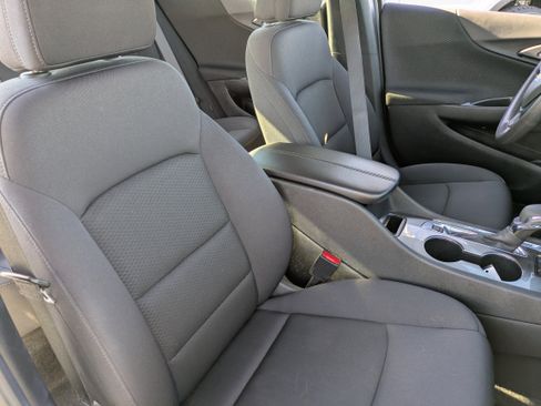 Used 2024 Chevrolet Malibu LT image 10