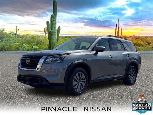 Used 2025 Nissan Pathfinder SV image 1