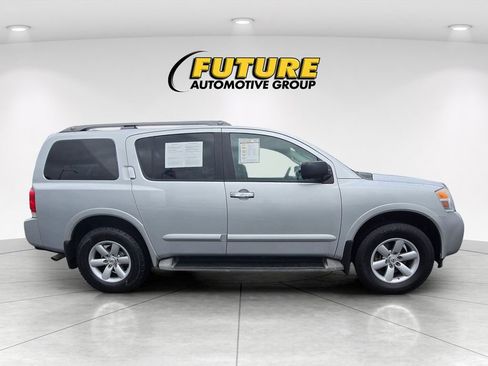 Used 2015 Nissan Armada SV AWD/4WD image 3