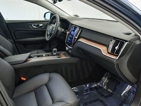 Certified 2024 Volvo V60 B5 Cross Country Plus image 16