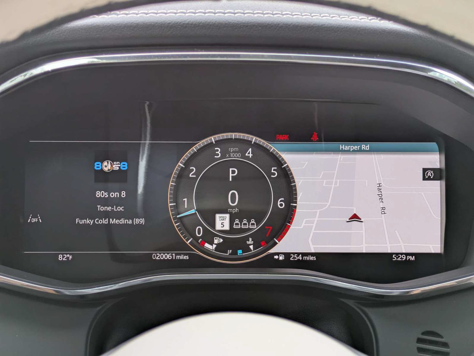 Used 2025 Jaguar F-PACE R-Dynamic S AWD/4WD image 27