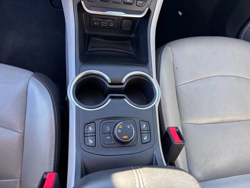 Used 2020 GMC Terrain SLT image 21