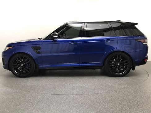 Used 2017 Land Rover Range Rover Sport SVR image 10
