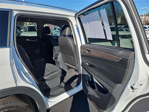 New 2026 Volkswagen Atlas SEL image 29