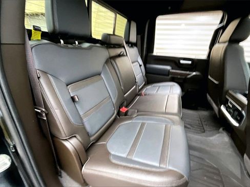 Used 2023 GMC Sierra 3500 Denali w/ Denali Ultimate Package image 30