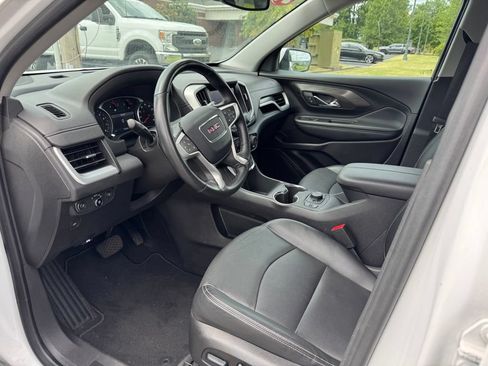 Certified 2024 GMC Terrain SLT AWD/4WD image 11