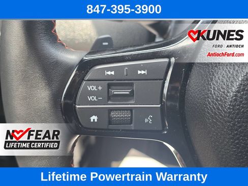 Used 2025 Honda Pilot TrailSport image 26