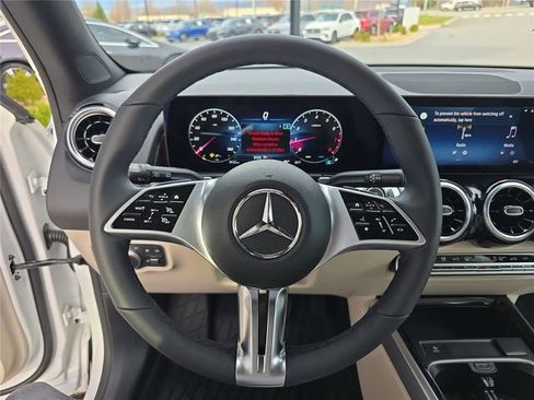 New 2026 Mercedes-Benz GLB 250 4MATIC image 32