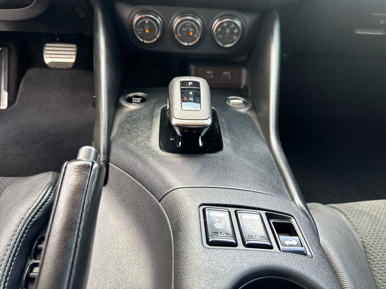 Used 2024 Nissan Z Performance w/ Floor Mat Package RWD image 20