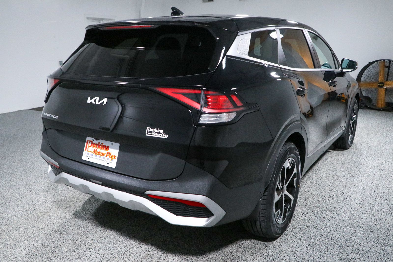 Used 2023 Kia Sportage EX FWD image 7
