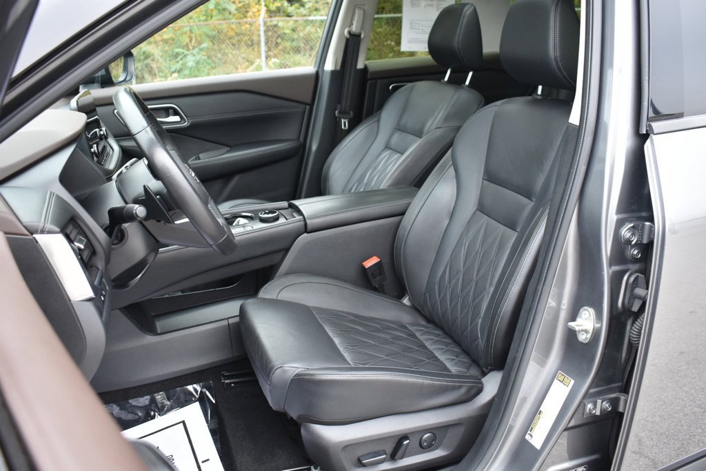 Used 2023 Nissan Rogue Platinum w/ Platinum Premium Package AWD/4WD image 11