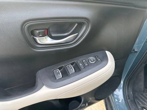Used 2024 Honda HR-V EX-L image 10