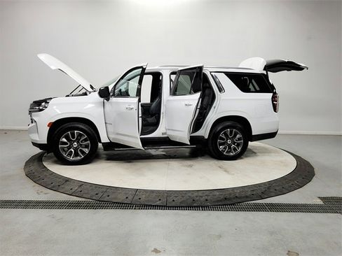 Used 2021 Chevrolet Tahoe LT image 12