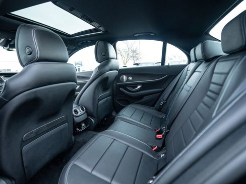 Used 2019 Mercedes-Benz E 450 4MATIC Sedan image 39