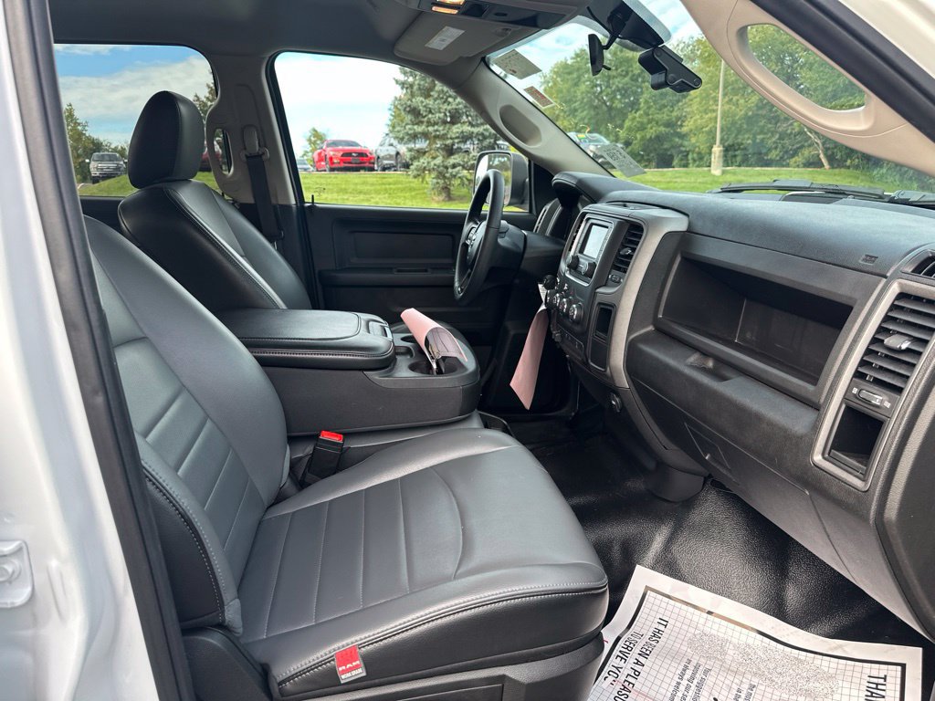 Used 2022 RAM 1500 Tradesman w/ Chrome Appearance Group AWD/4WD image 18