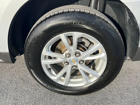 Used 2017 Chevrolet Equinox LT w/ Convenience Package image 13