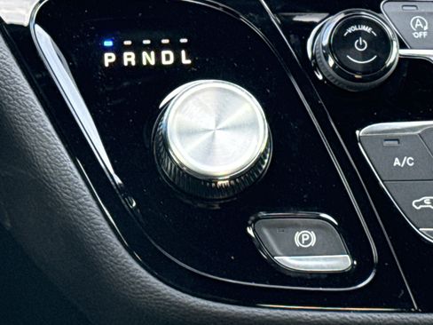 New 2026 Chrysler Pacifica Select image 27