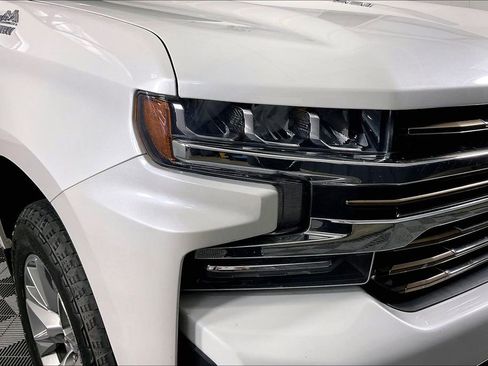 Used 2019 Chevrolet Silverado 1500 High Country w/ Safety Package II image 41