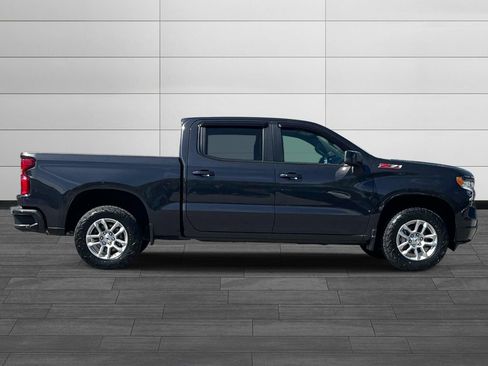 Used 2024 Chevrolet Silverado 1500 RST w/ Convenience Package II AWD/4WD image 2