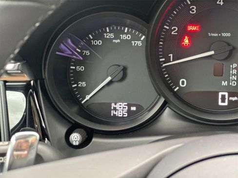 Used 2025 Porsche Macan image 31