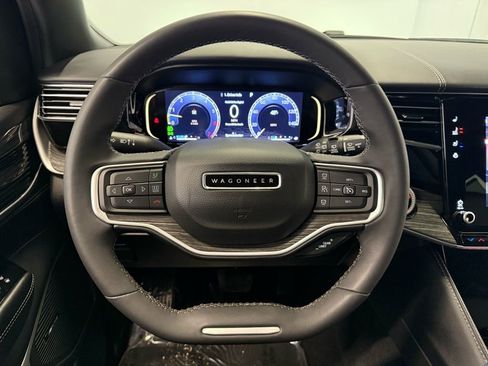 Used 2022 Jeep Wagoneer Series II w/ Convenience Group I image 60
