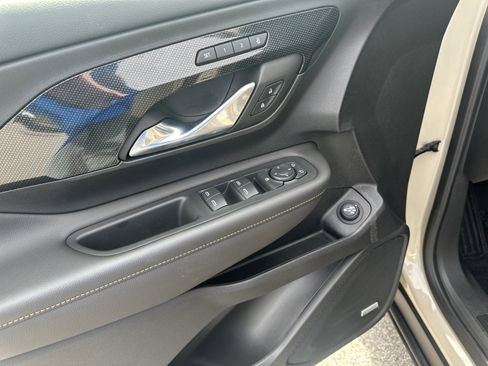 Used 2023 GMC Terrain AT4 w/ Infotainment Package II image 13