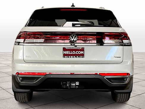 New 2026 Volkswagen Atlas Cross Sport SEL image 6
