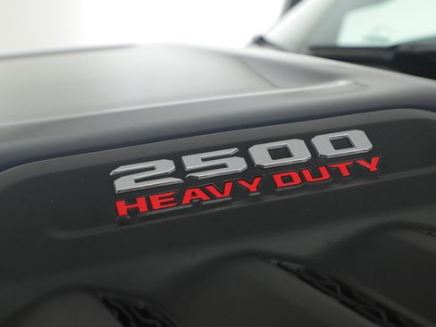 Used 2024 RAM 2500 Laramie w/ Sport Appearance Package image 8