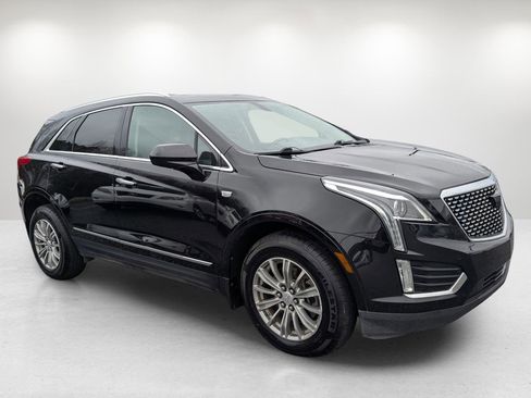 Used 2017 Cadillac XT5 Luxury w/ LPO, Wheel Lock Package image 3