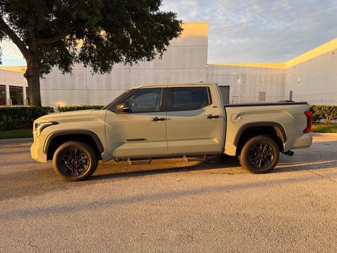 Used 2025 Toyota Tundra SR5 w/ SR5 Convenience Package AWD/4WD image 2