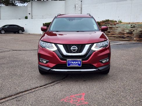 Used 2019 Nissan Rogue SV AWD/4WD image 2