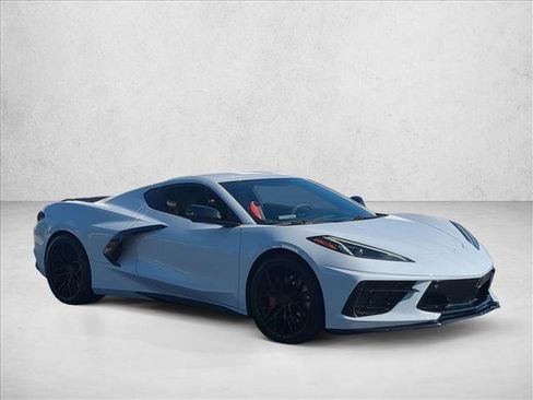 Used 2021 Chevrolet Corvette Stingray Premium Cpe w/ Z51 Performance Package RWD image 3