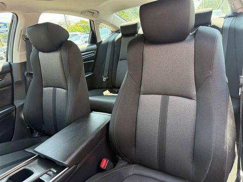 Used 2020 Honda Accord EX image 11