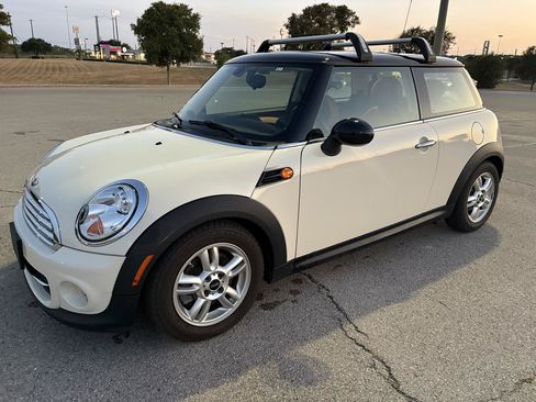 Used 2013 MINI Cooper Hardtop FWD image 4