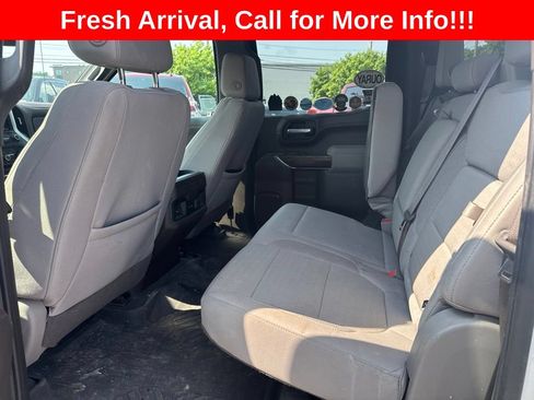 Used 2021 Chevrolet Silverado 1500 LT Trail Boss w/ LPO, Dark Essentials Package AWD/4WD image 8