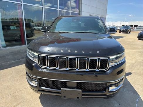 Used 2023 Jeep Wagoneer 4WD w/ Rear Seat Video Group 1 image 7