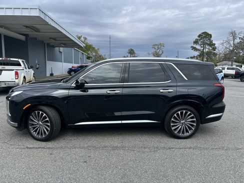 Used 2024 Hyundai Palisade Calligraphy image 4
