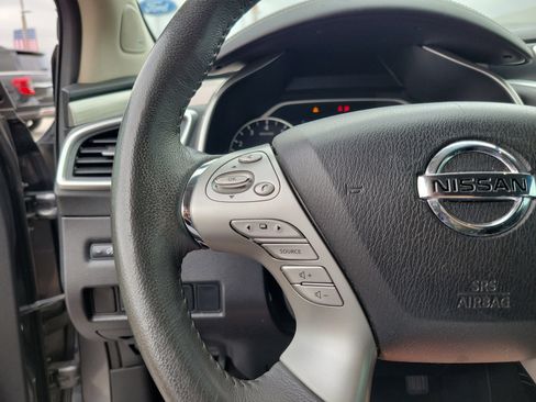 Used 2017 Nissan Murano SV w/ Premium Plus Package image 12