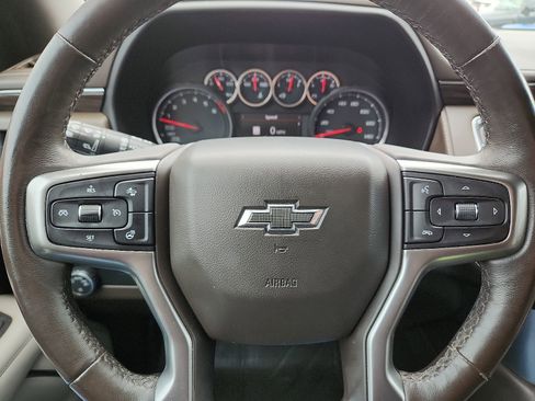 Used 2021 Chevrolet Tahoe Z71 w/ Luxury Package AWD/4WD image 24