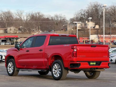 Used 2022 Chevrolet Silverado 1500 Custom AWD/4WD image 2