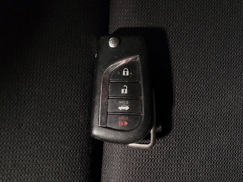 Used 2023 Toyota Corolla LE FWD image 32