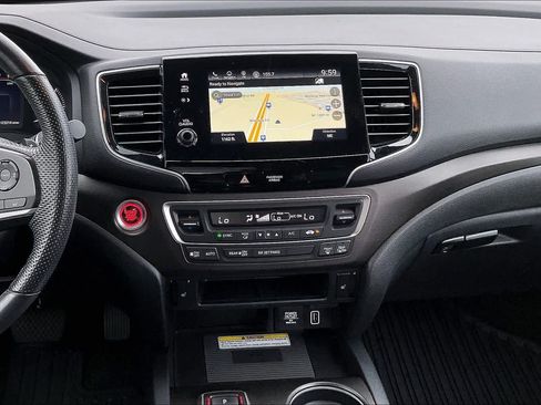 Used 2023 Honda Passport TrailSport image 8