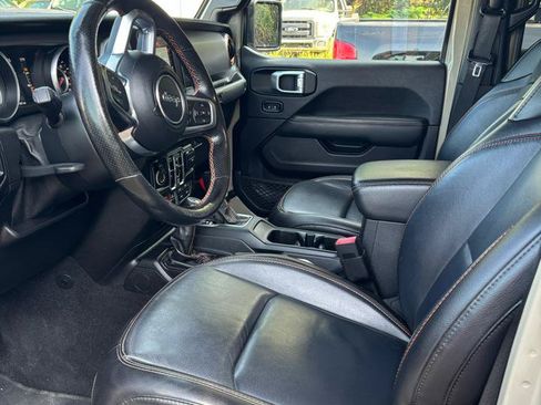 Used 2020 Chevrolet Silverado 1500 LT w/ Trailering Package AWD/4WD image 17