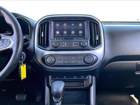 Used 2022 Chevrolet Colorado LT w/ LT Convenience Package image 18