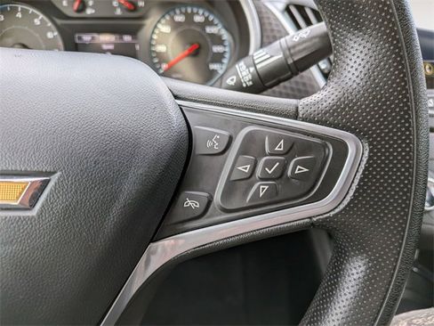 Used 2023 Chevrolet Malibu LT image 14