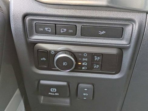 Used 2023 Ford F150 Lariat AWD/4WD image 24