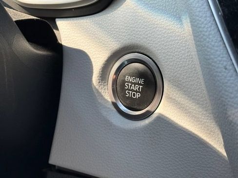 Used 2020 Toyota Corolla XSE FWD image 20